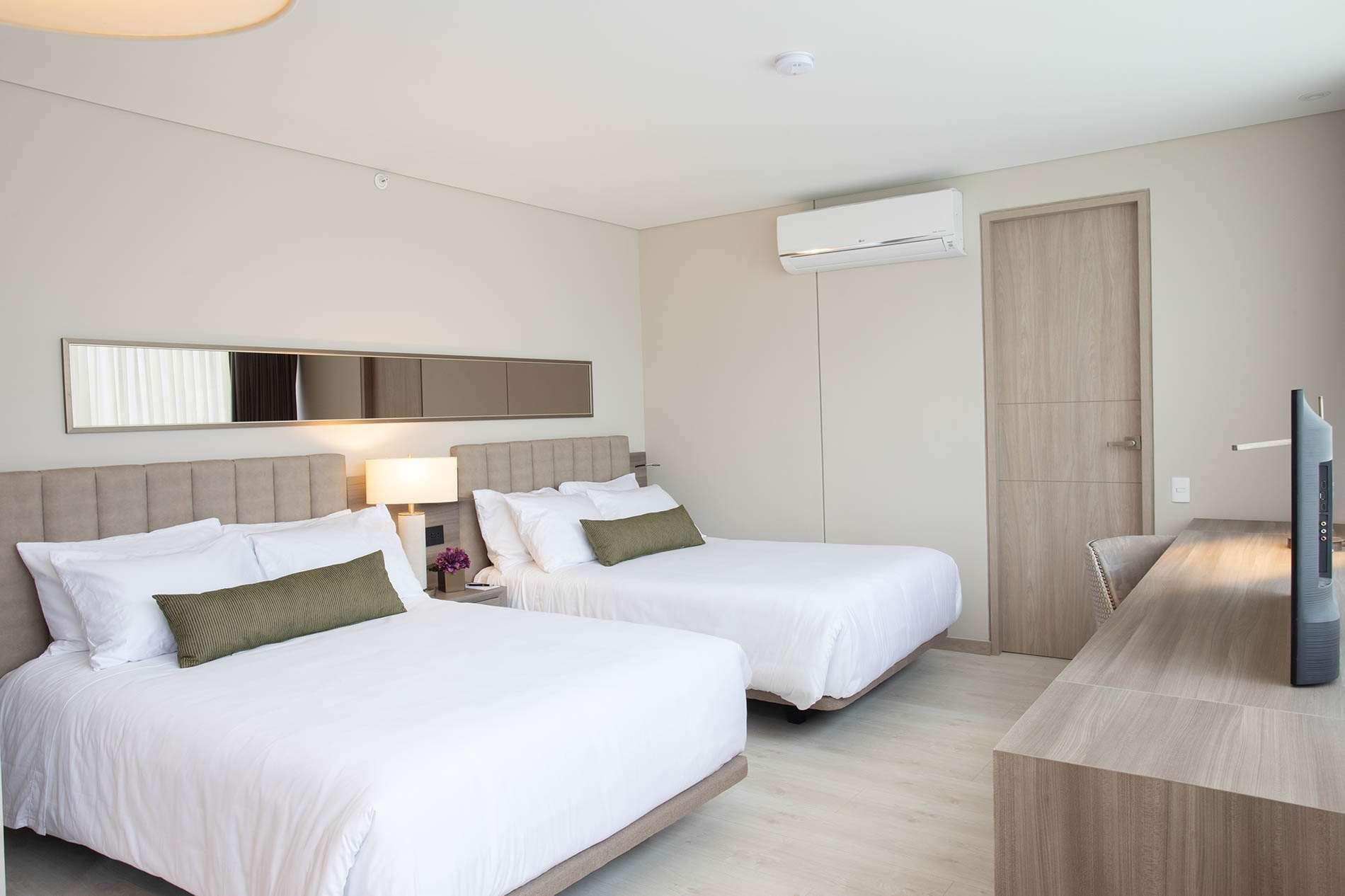 Hotel York Luxury Suites Medellin By Preferred Dış mekan fotoğraf A room at the hotel