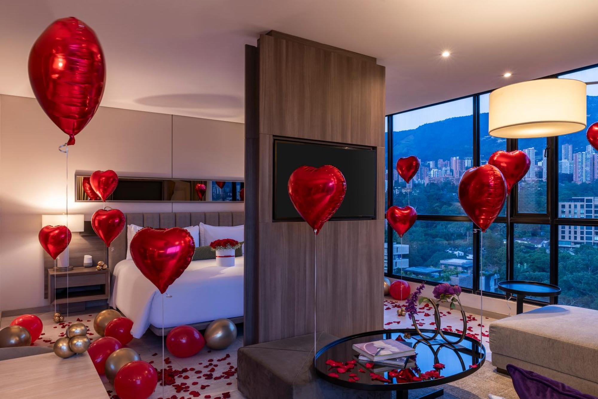 Hotel York Luxury Suites Medellin By Preferred Dış mekan fotoğraf A room at the hotel