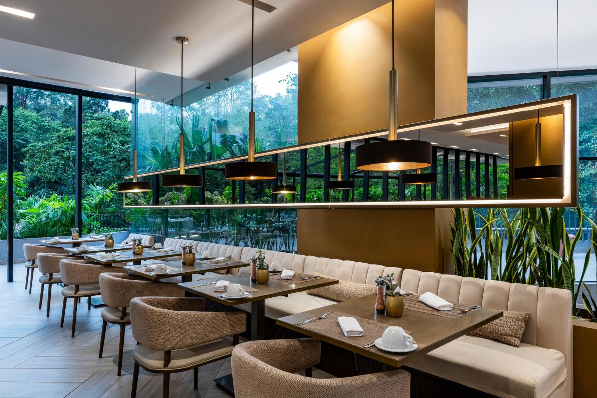 Hotel York Luxury Suites Medellin By Preferred Dış mekan fotoğraf Restaurant