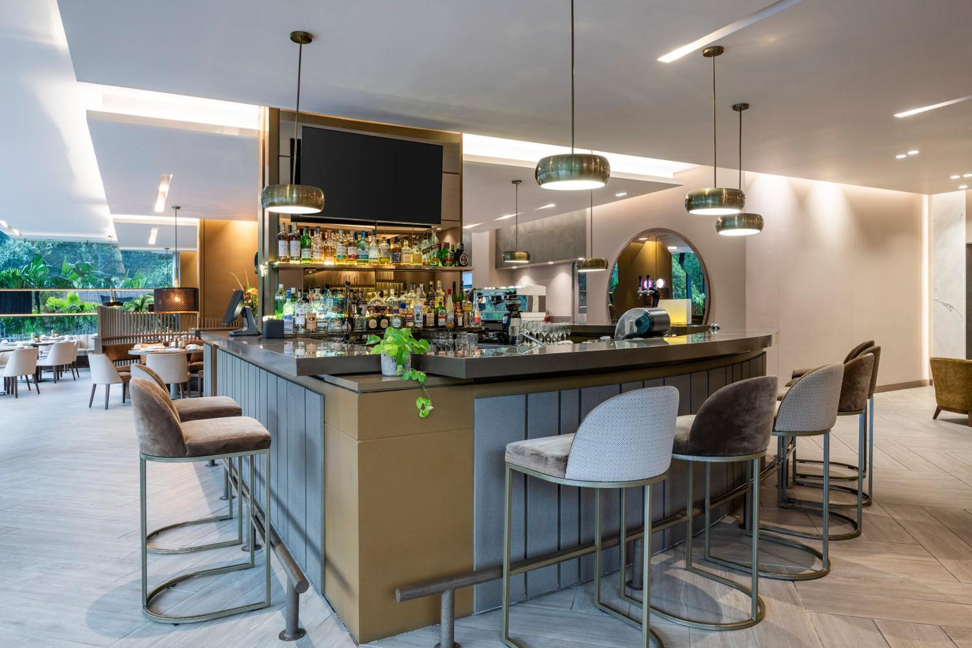 Hotel York Luxury Suites Medellin By Preferred Dış mekan fotoğraf The bar at the new lounge